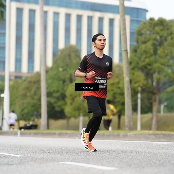Runner Photo 6371427