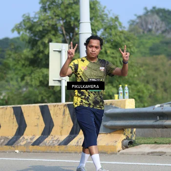 Runner Photo 6371434