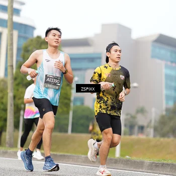 Runner Photo 6371435