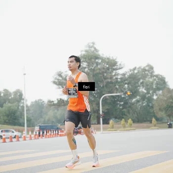 Runner Photo 6371436
