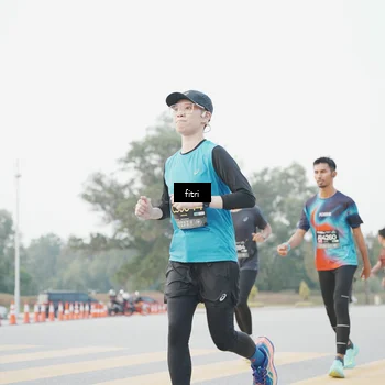Runner Photo 6371441