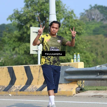 Runner Photo 6371446