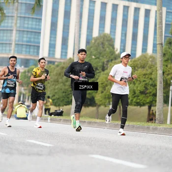 Runner Photo 6371448