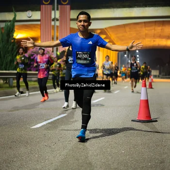 Runner Photo 6371453