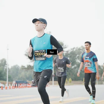 Runner Photo 6371469