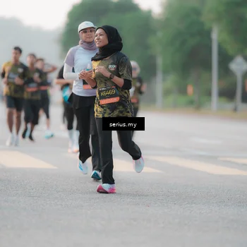 Runner Photo 6371503