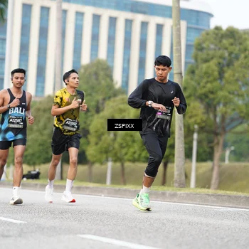 Runner Photo 6371511