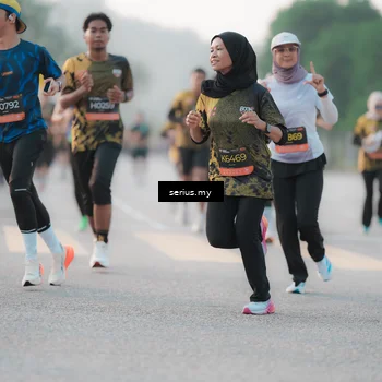Runner Photo 6371512