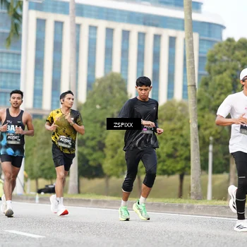 Runner Photo 6371513