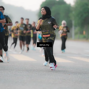 Runner Photo 6371516