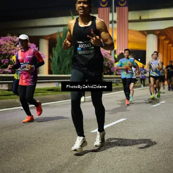 Runner Photo 6371533