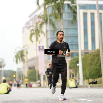 Runner Photo 6371544
