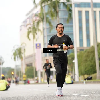 Runner Photo 6371549