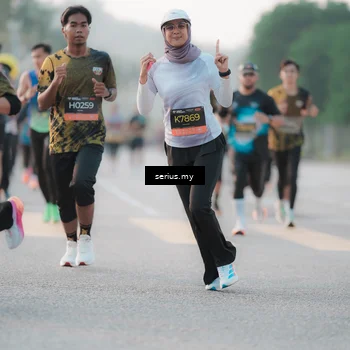 Runner Photo 6371550