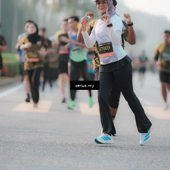 Runner Photo 6371572