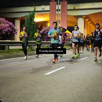Runner Photo 6371596