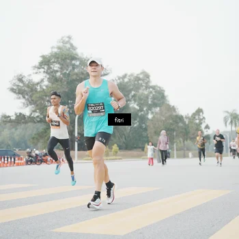 Runner Photo 6371625