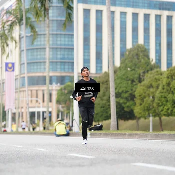 Runner Photo 6371626