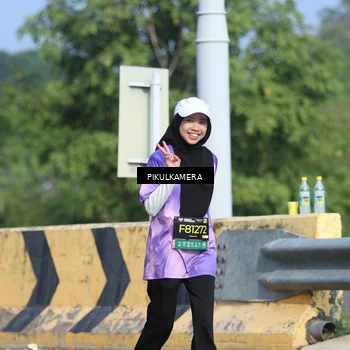 Runner Photo 6371635