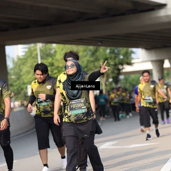Runner Photo 6371645