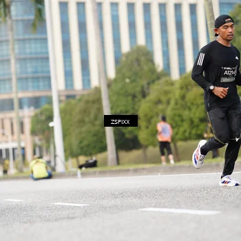 Runner Photo 6371659