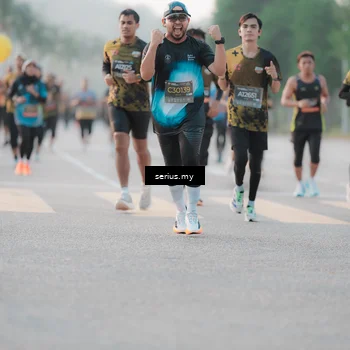 Runner Photo 6371666