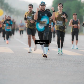Runner Photo 6371677