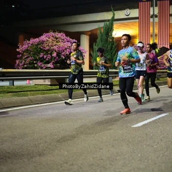 Runner Photo 6371678