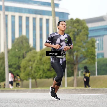 Runner Photo 6371685