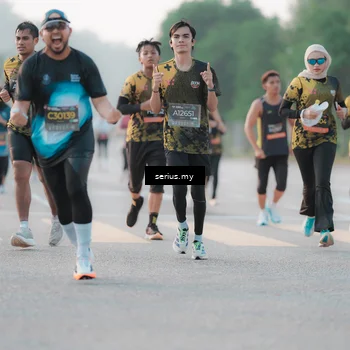 Runner Photo 6371693