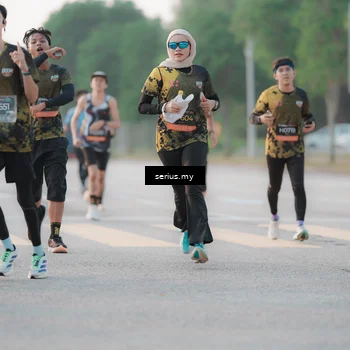 Runner Photo 6371697