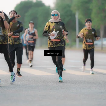 Runner Photo 6371699