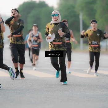 Runner Photo 6371705