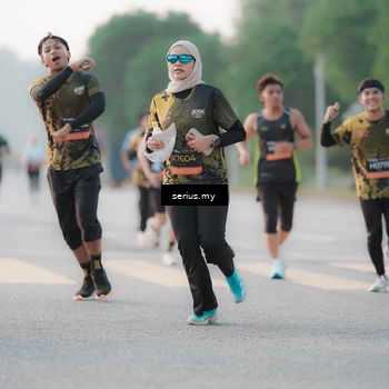 Runner Photo 6371717