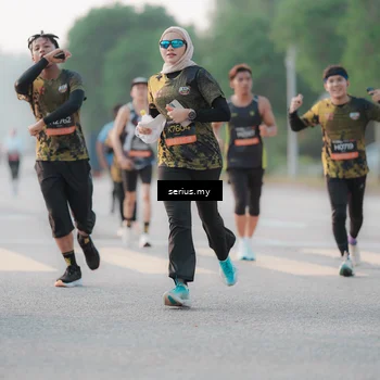 Runner Photo 6371725