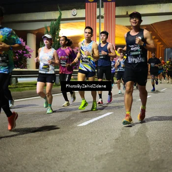 Runner Photo 6371741