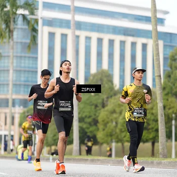 Runner Photo 6371743
