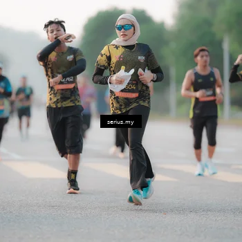 Runner Photo 6371755
