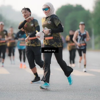 Runner Photo 6371758