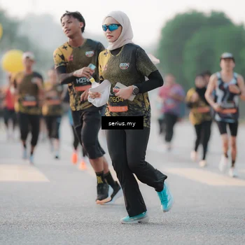 Runner Photo 6371764