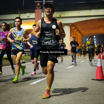 Runner Photo 6371774