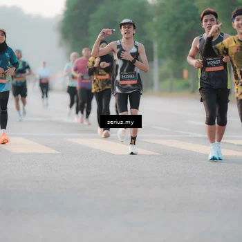 Runner Photo 6371777