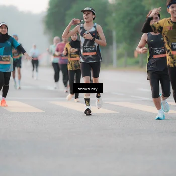 Runner Photo 6371782