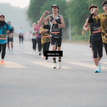 Runner Photo 6371787