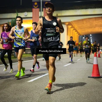 Runner Photo 6371798