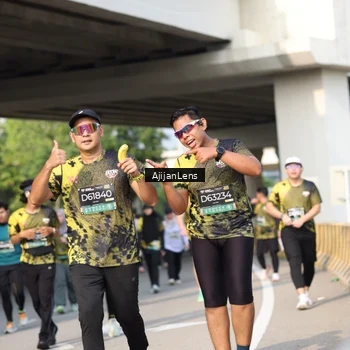 Runner Photo 6371804