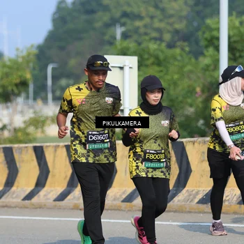 Runner Photo 6371838