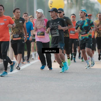 Runner Photo 6371856