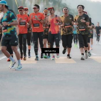 Runner Photo 6371867