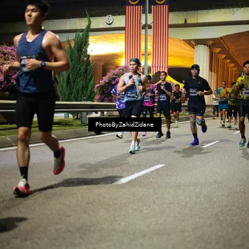 Runner Photo 6371901